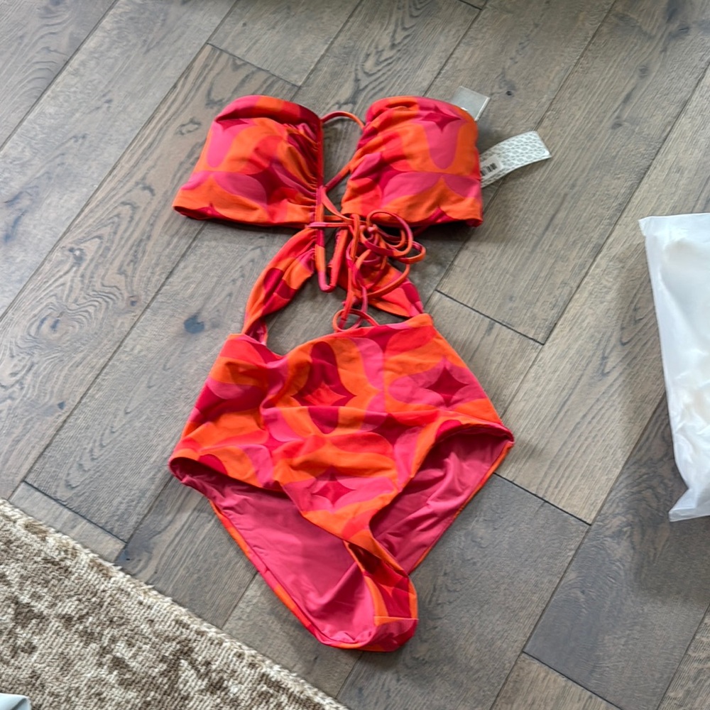DEVON WINDSOR Cassidy Full-Piece Red and Orange One Piece Swimsuit
